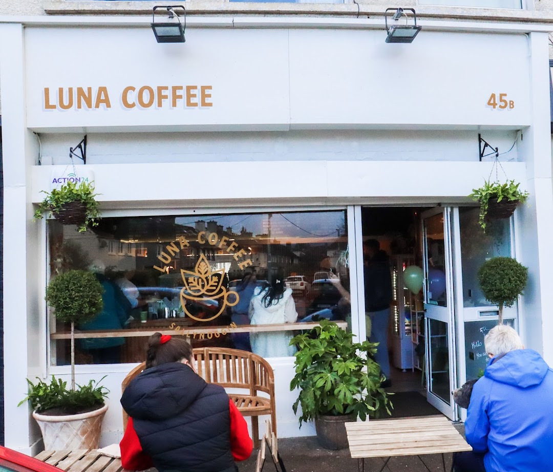 Luna in Dublin