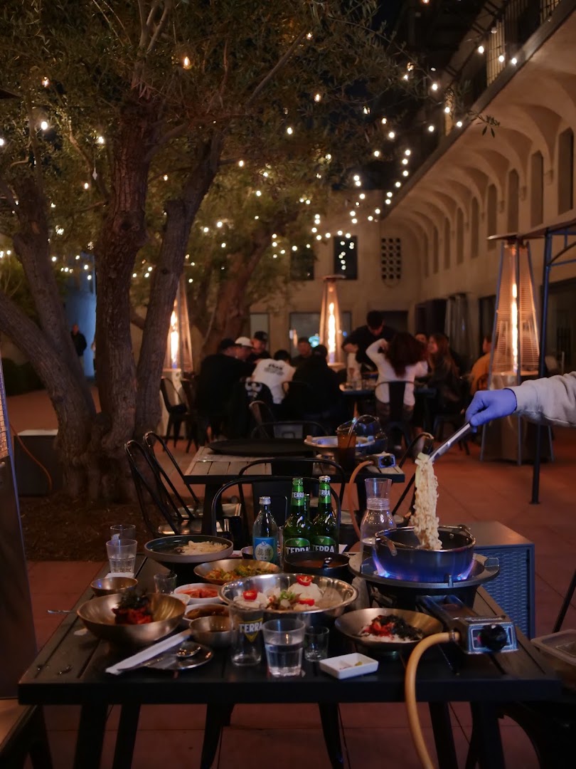 Mun Patio in Los Angeles
