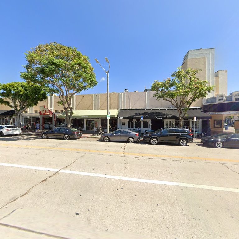 Habibi Cafe in Los Angeles