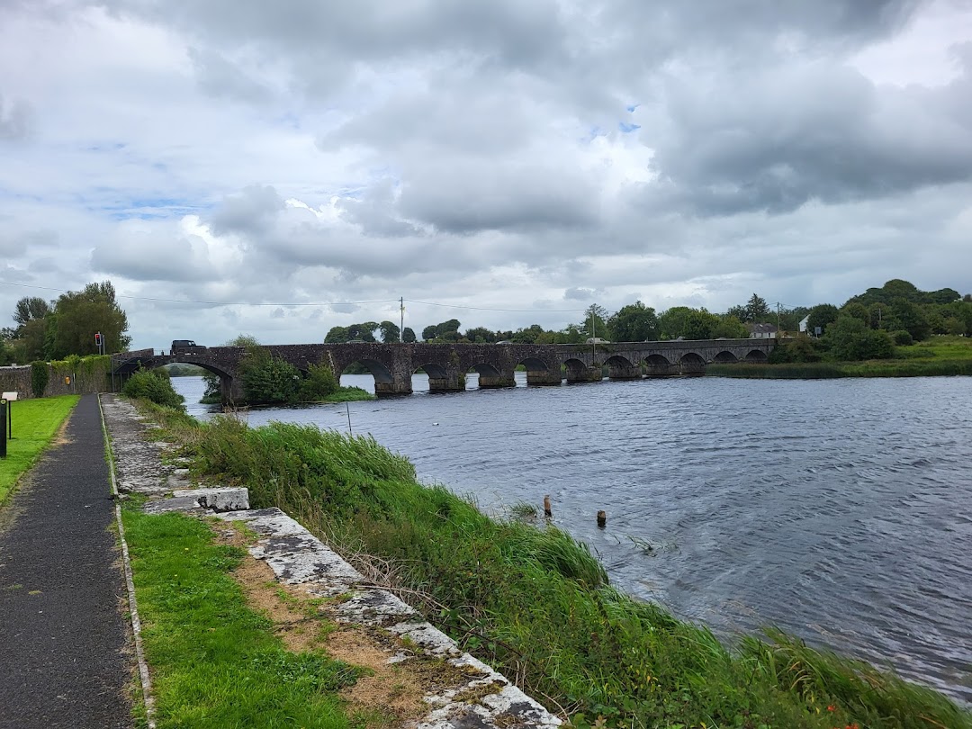O'Briensbridge Riverside Walk
