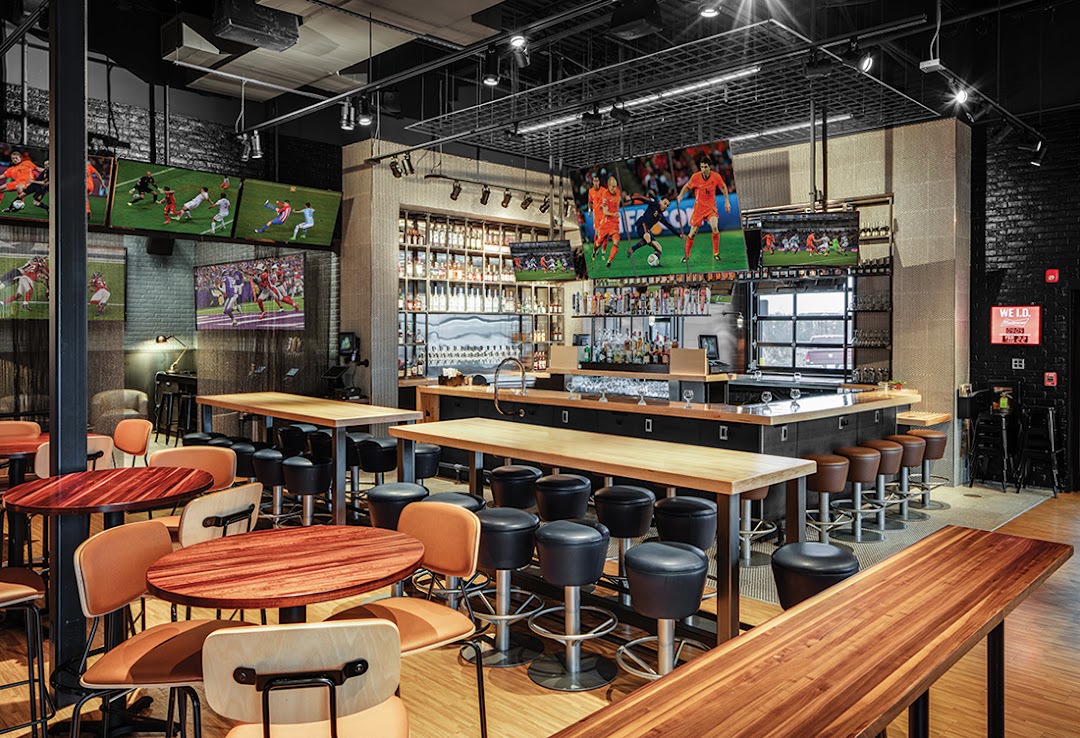 Buffalo Wild Wings in Los Angeles