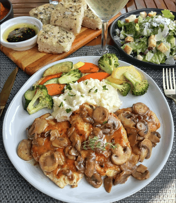 Louise's Trattoria - Larchmont in Los Angeles