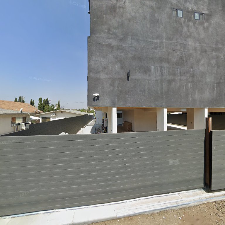 Modern Townhomes Minutes from Downtown LA in Los Angeles