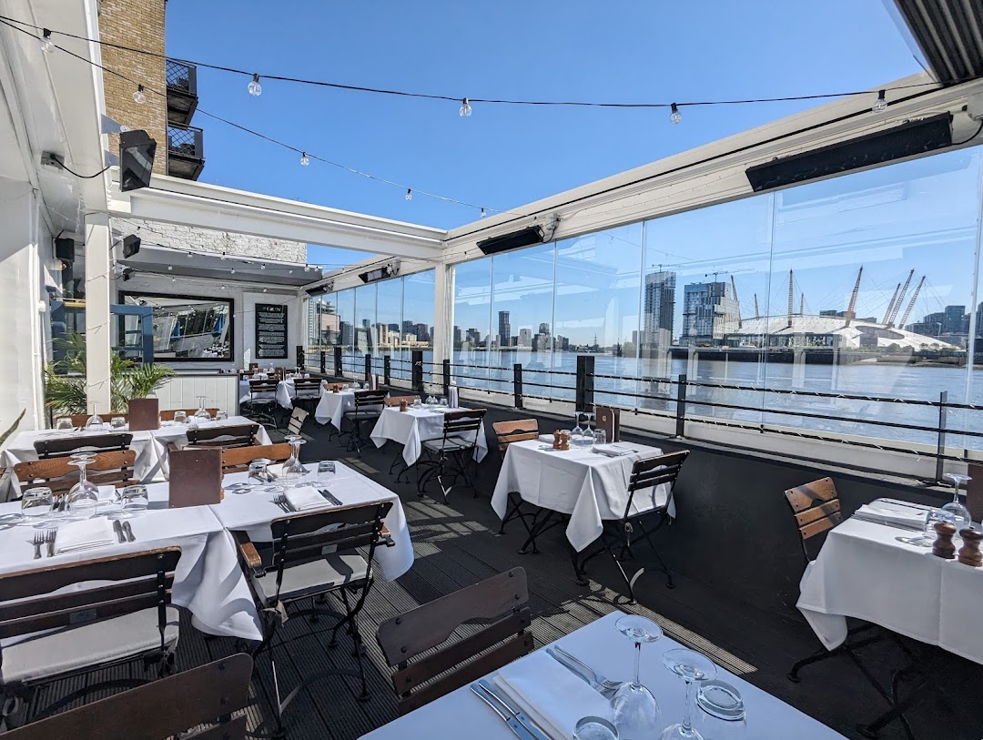 The Gun, Docklands in London