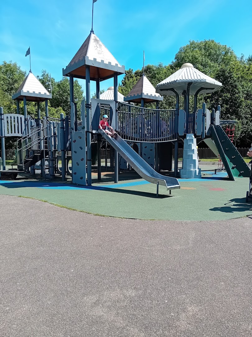Rathfarnham Castle Park in Dublin