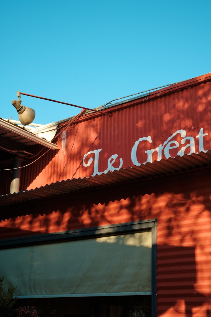 Le Great Outdoor Restaurant in Los Angeles