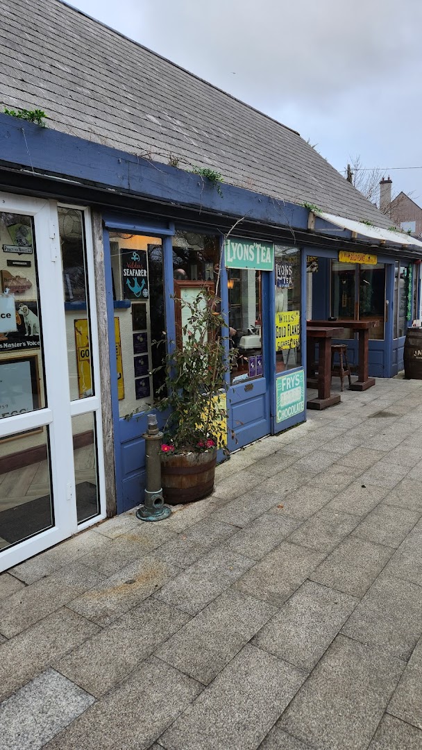 Molly's Bar in Galway