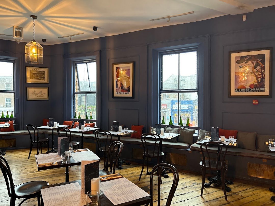 Voici Crêperie & Wine Bar