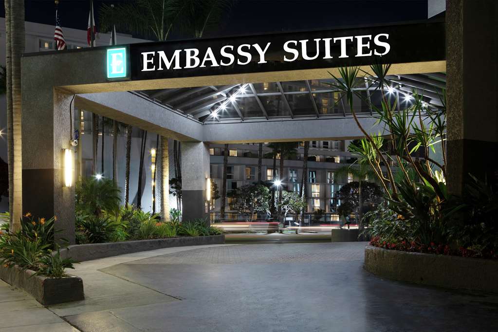 Embassy Suites by Hilton Los Angeles International Airport North in Los Angeles