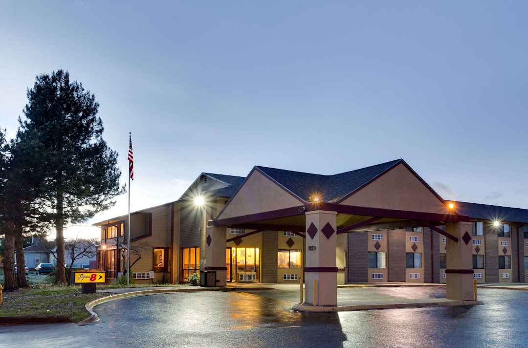 Super 8 by Wyndham Denver Stapleton in Denver