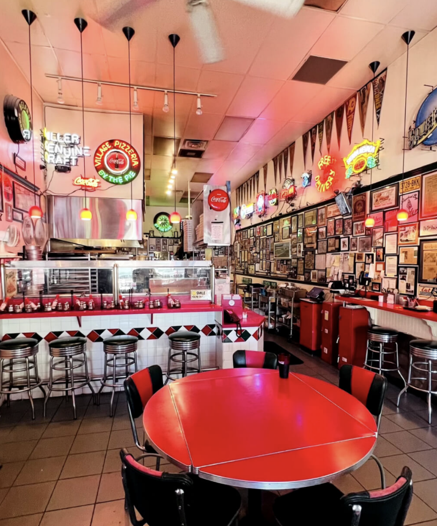 Village Pizzeria in Los Angeles