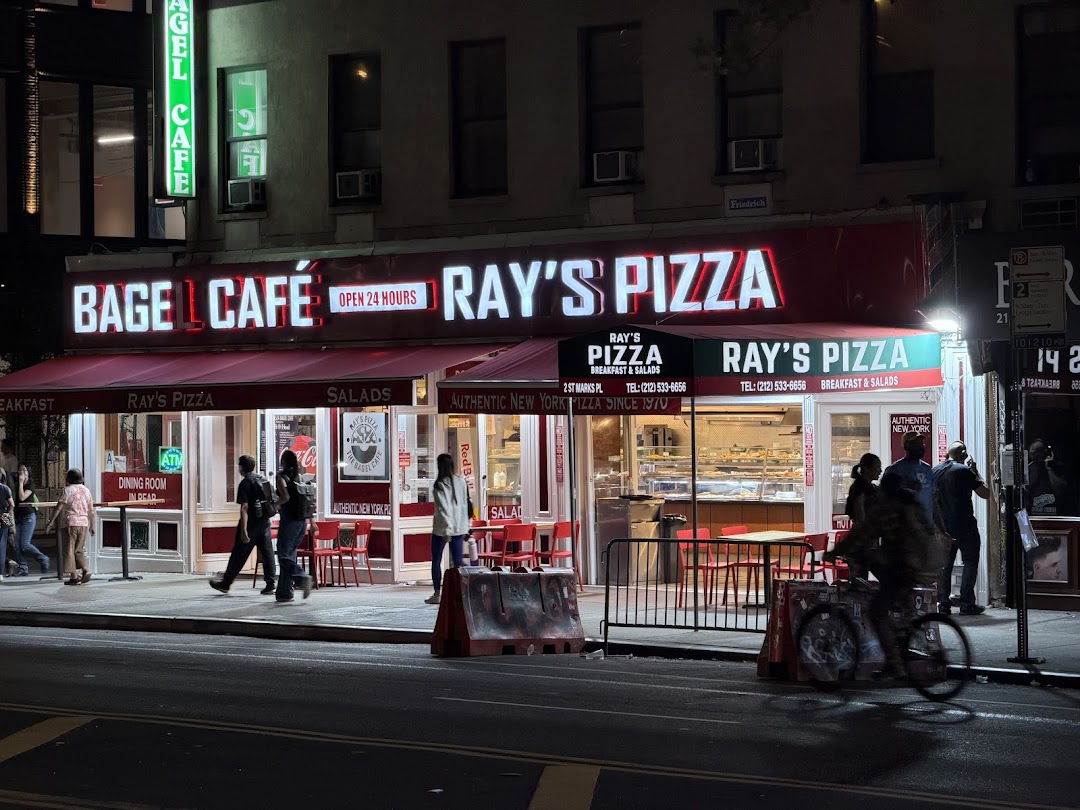 Ray's Pizza & Bagel Cafe in New York