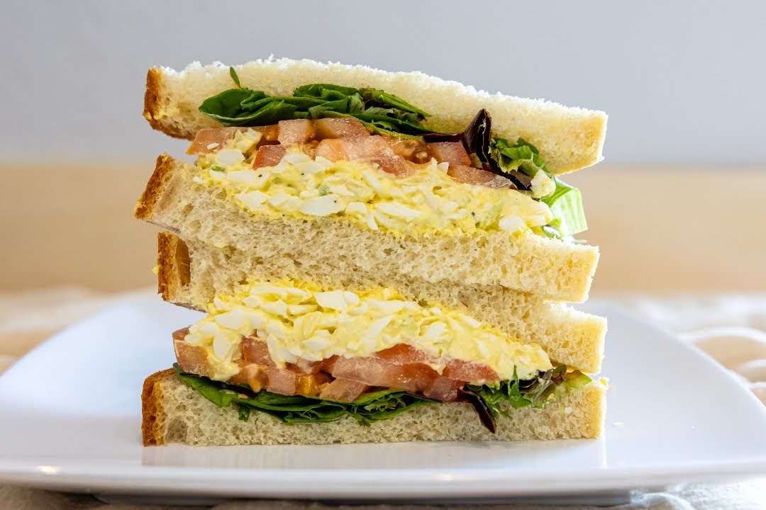 Amandine Patisserie Cafe in Los Angeles