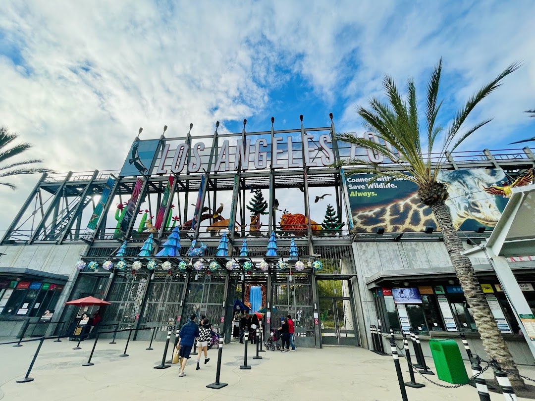 Los Angeles Zoo Membership Booth in Los Angeles