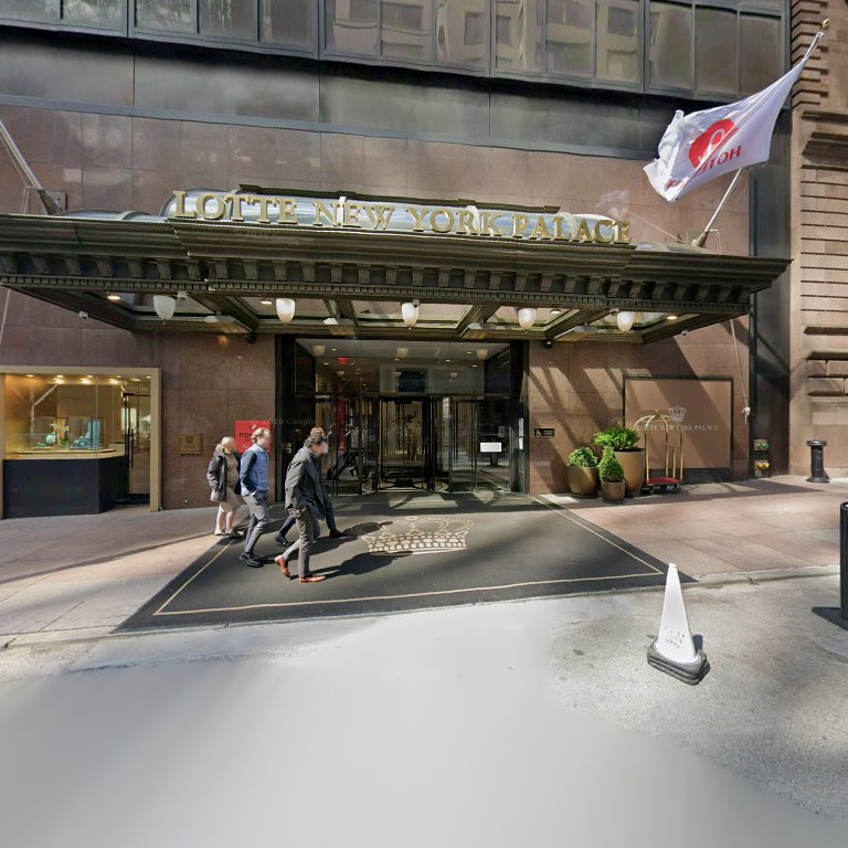 The Towers at Lotte New York Palace in New York