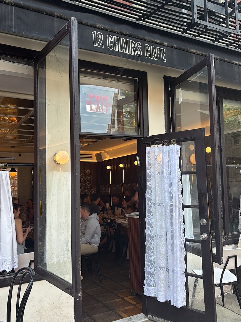 12 Chairs Cafe in New York