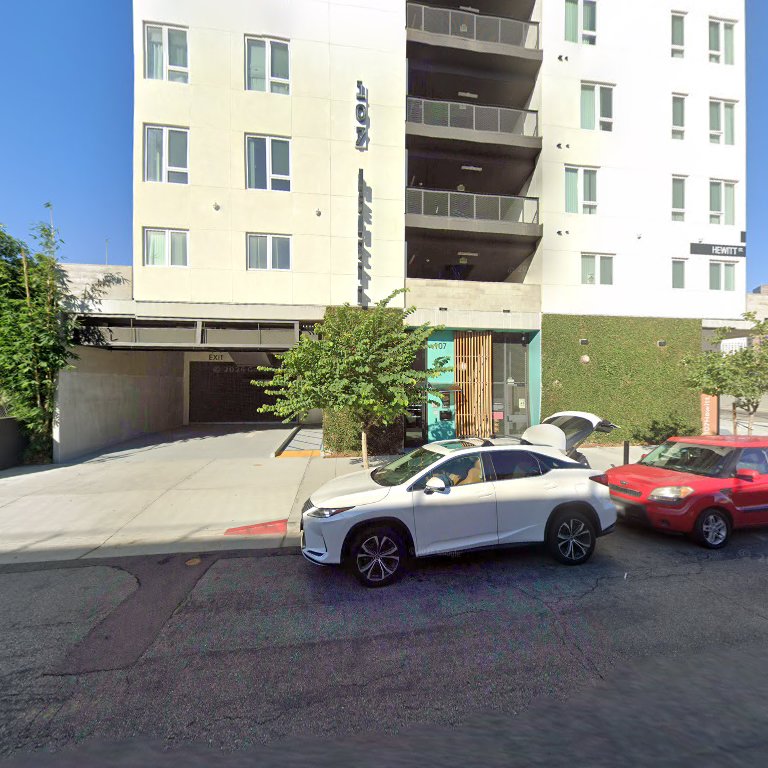 Downtown Los Angeles Modern Apartments in Los Angeles