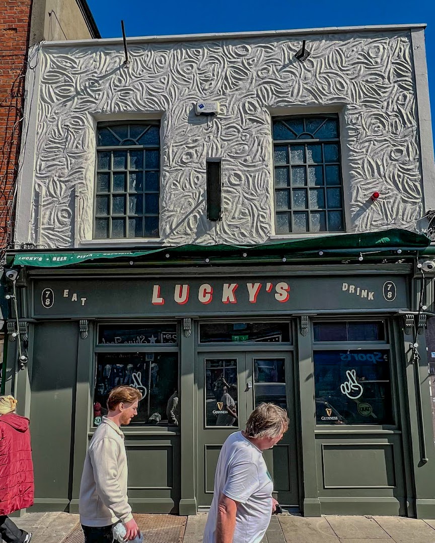 Lucky's
