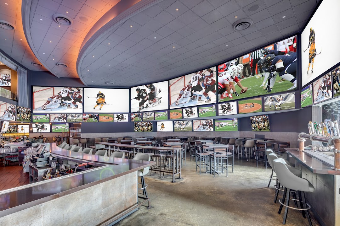 Tom's Watch Bar - Los Angeles in Los Angeles